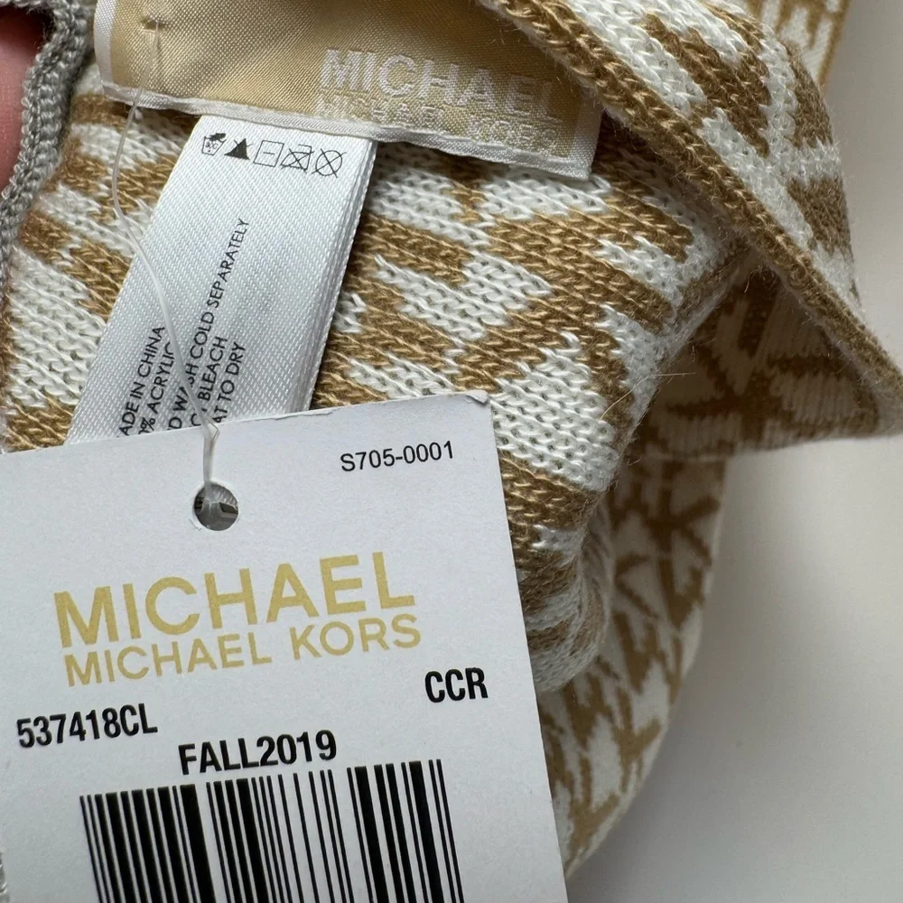 Michael Kors Winter Scarf Beige White Monogram MK Dedigner Accessories NWT
